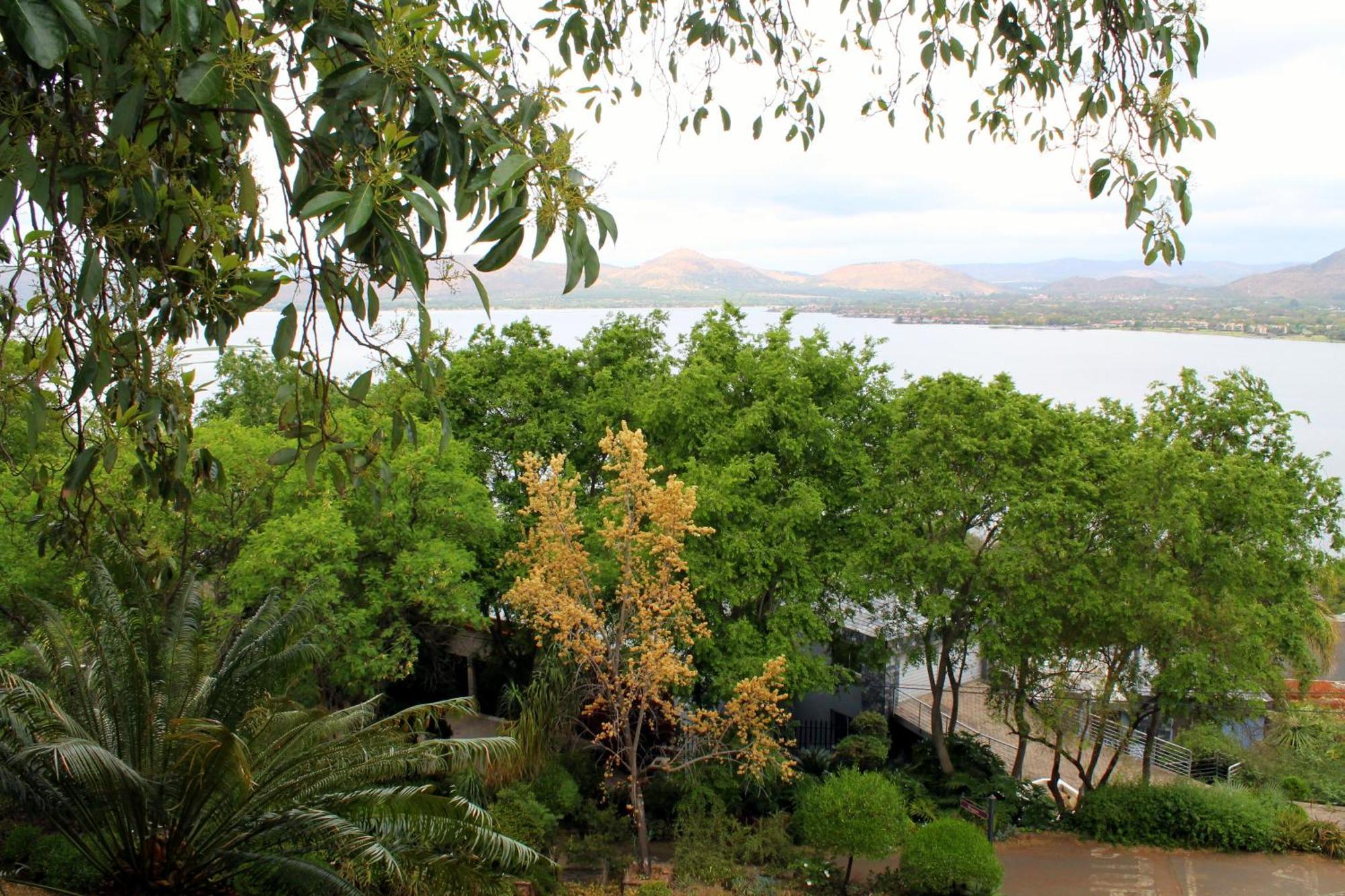 Hartbeespoortdam Lodge Luaran gambar