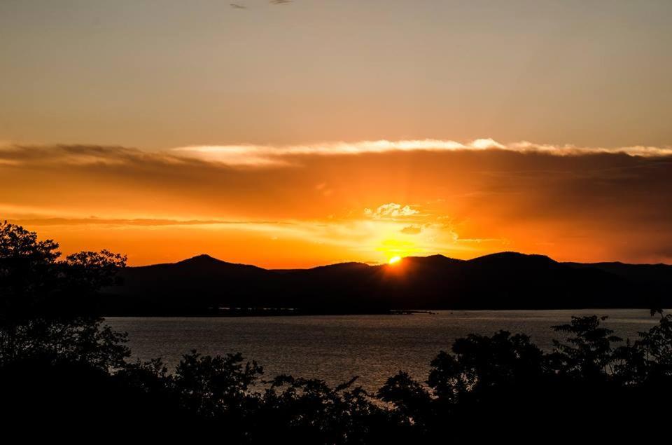 Hartbeespoortdam Lodge Luaran gambar